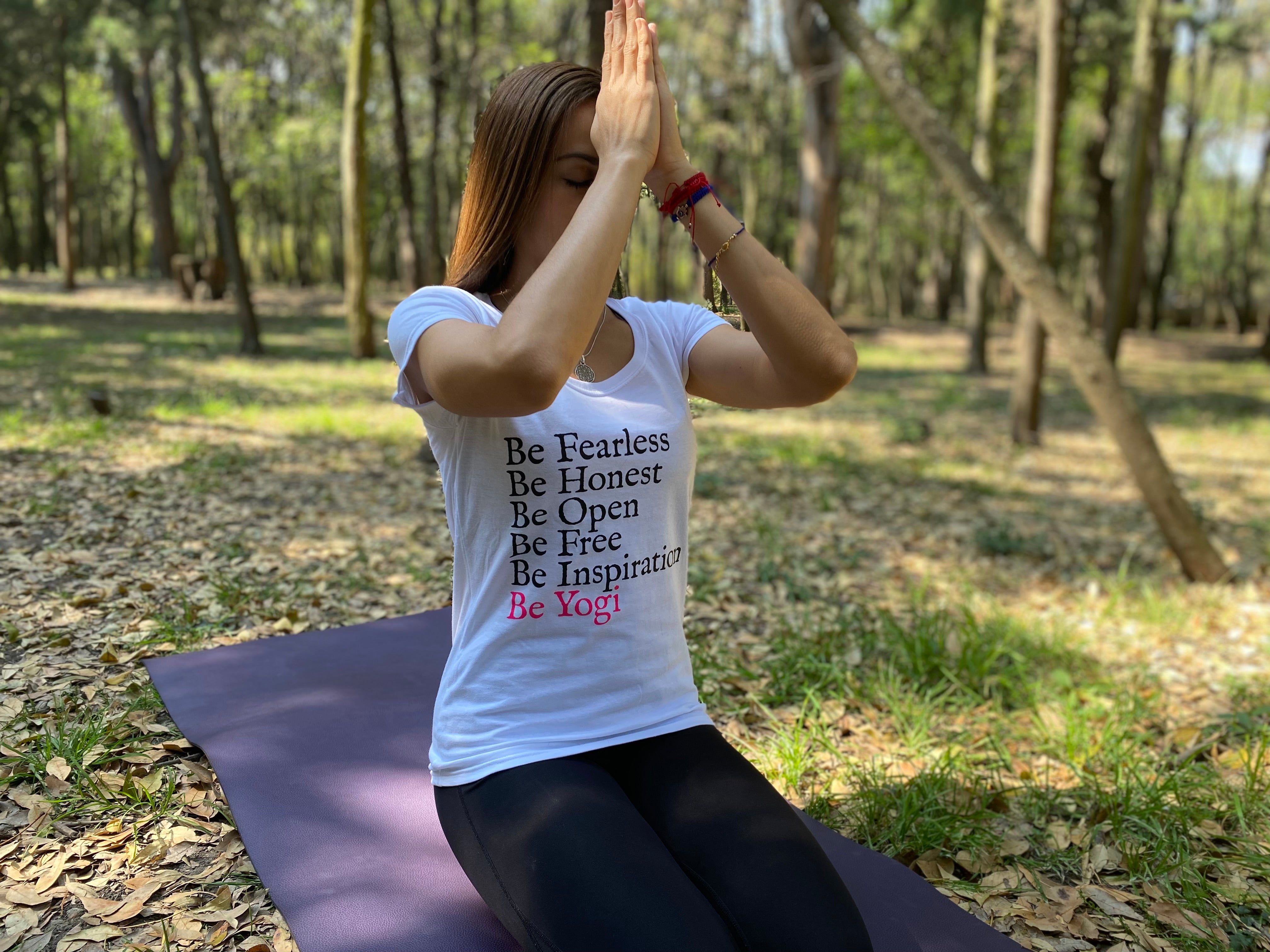 CAMISETA CUELLO REDONDO BLANCO BE YOGI